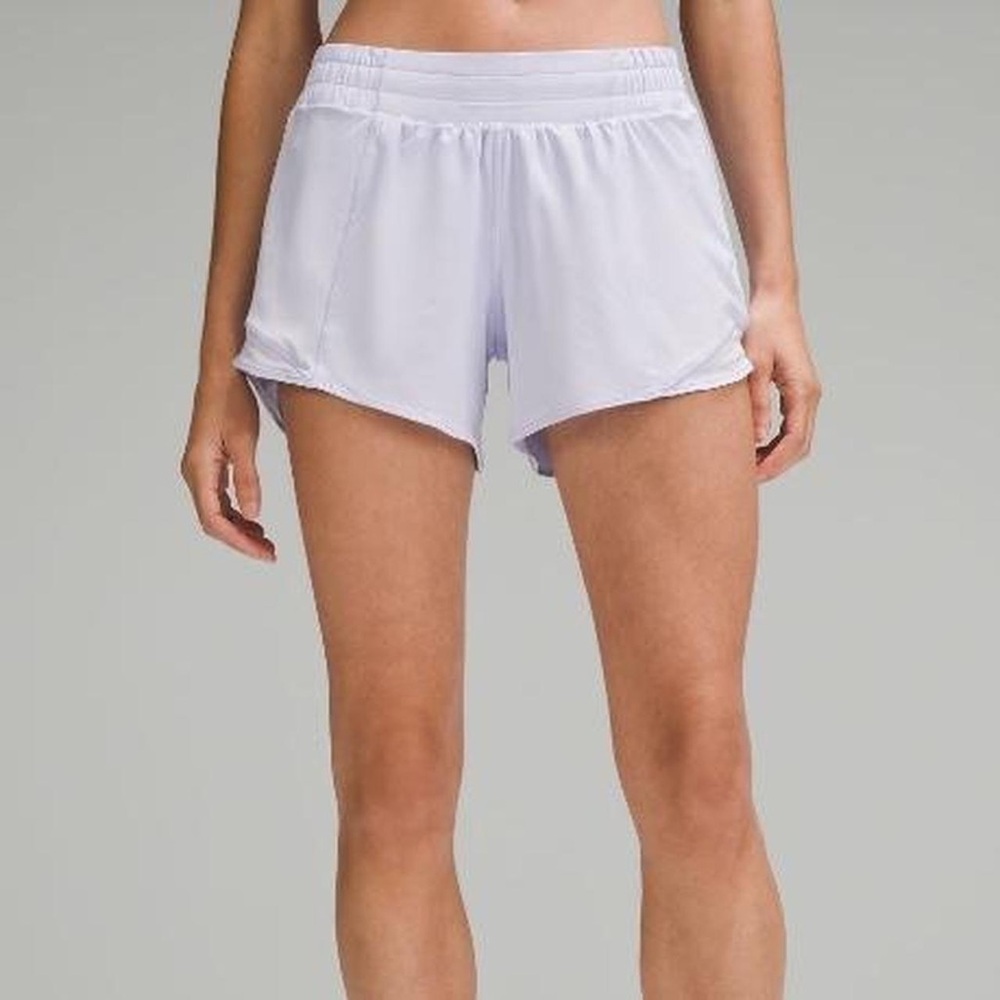 Lululemon Light Lavender Hotty Hot Low Rise 4 in